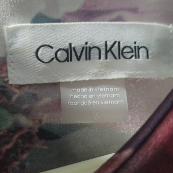 Calvin Klein sleeveless floral formal gown - Picture 3 of 5